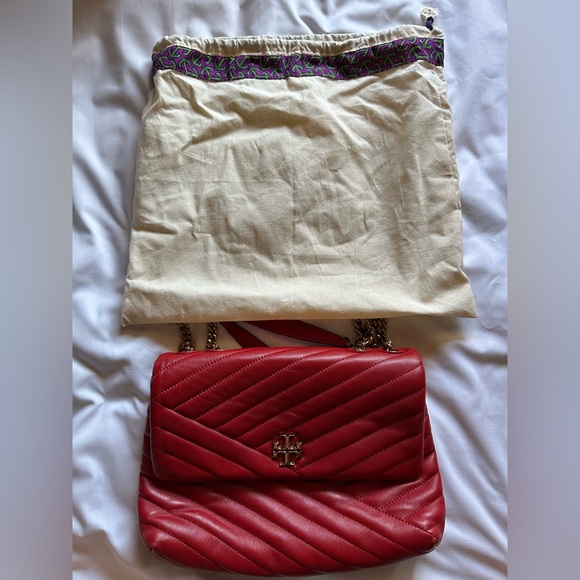 Tory Burch Kira Chevron Convertible Shoulder Bag - Picture 7 of 16